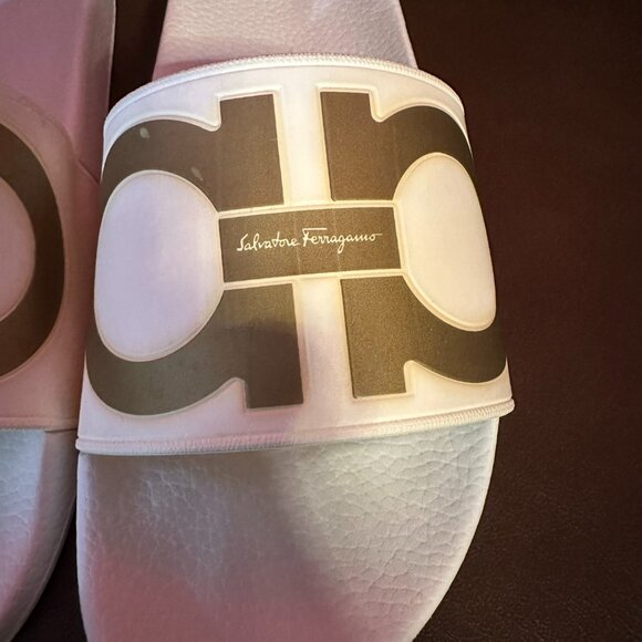 Salvatore Ferragamo Slides - Picture 3 of 12